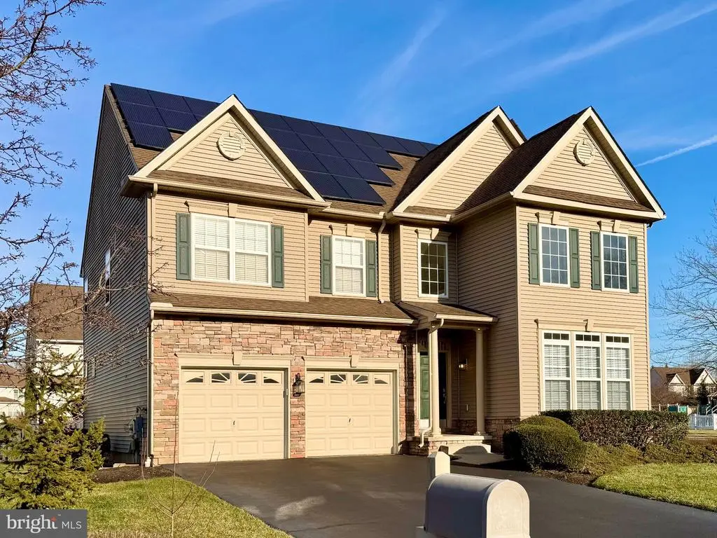 231 Topaz Cir, Dover