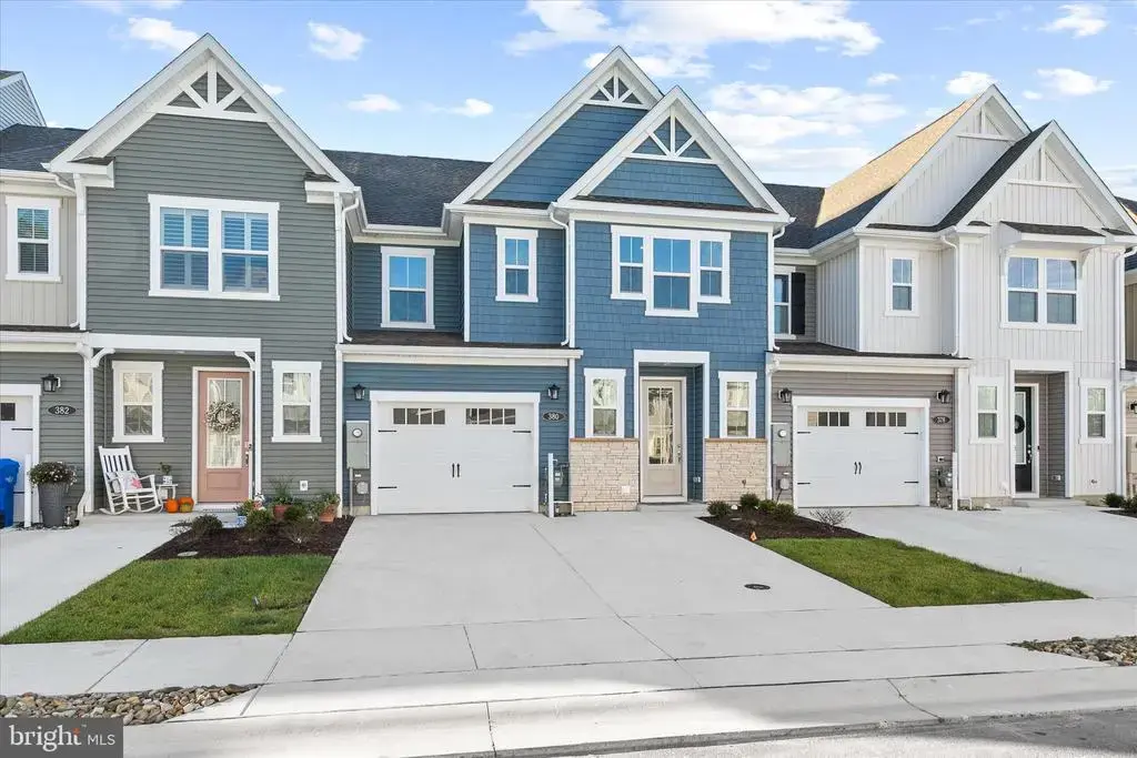 380 Scranton Ln, ocean view
