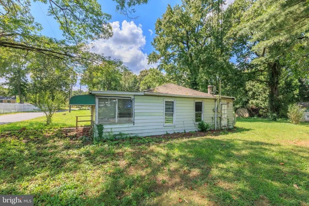 7326 Green Acres Dr, Glen Burnie