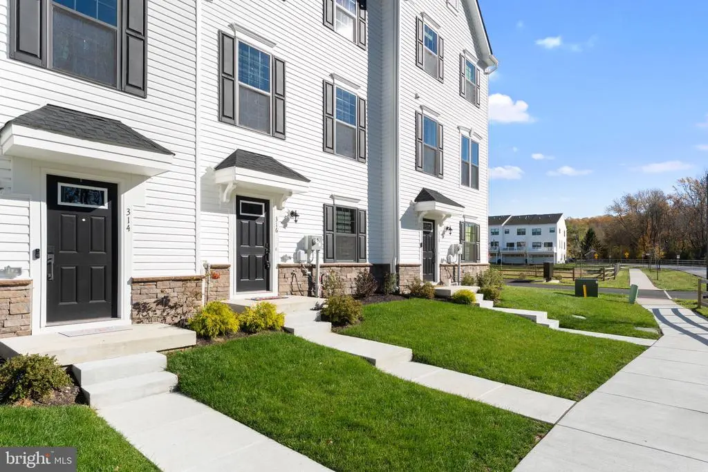 316 Longs Peak Way, Exton