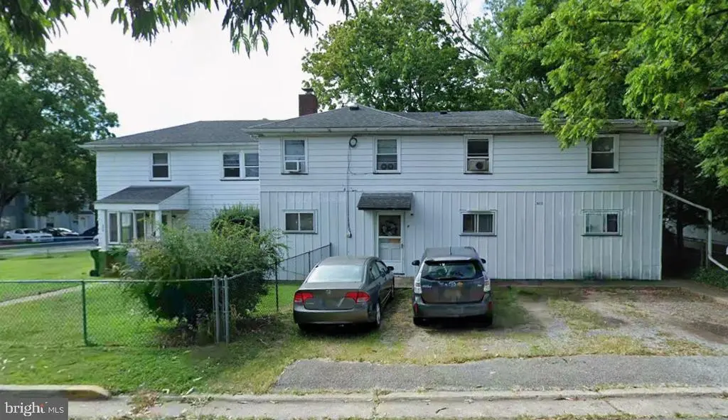 303 Delaware Cir #4, Newark