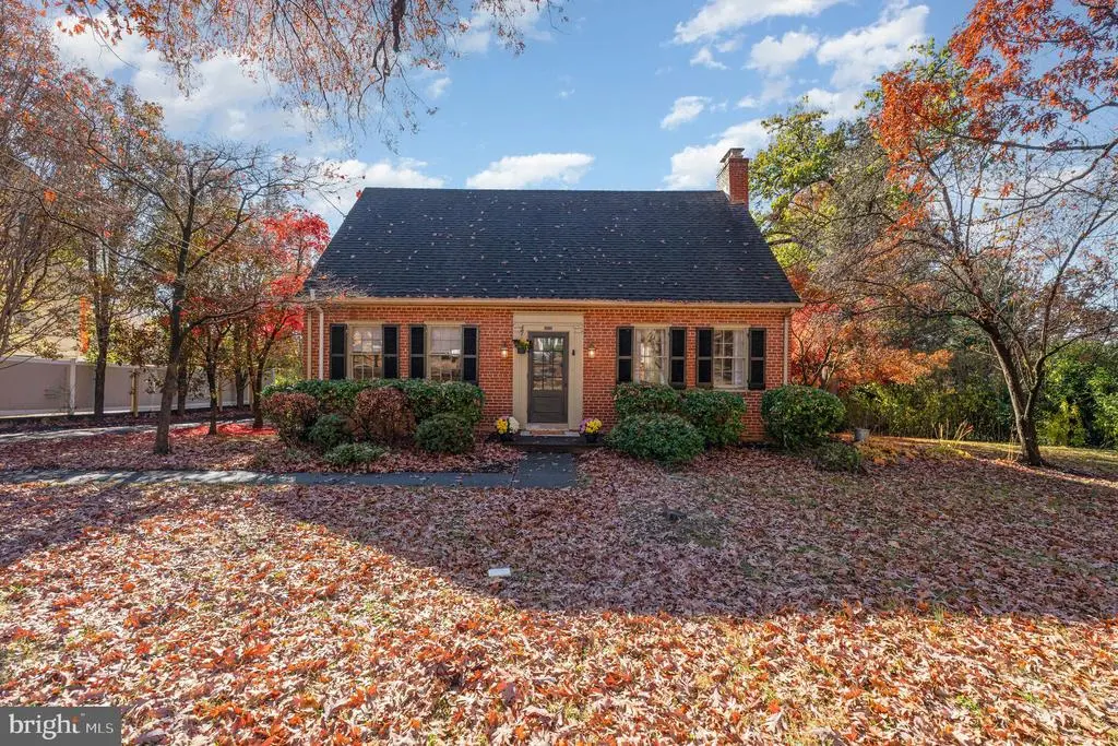 109 W Seminary Ave, Lutherville Timonium