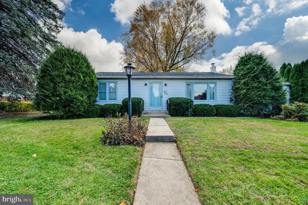 602 Harding Ave, READING