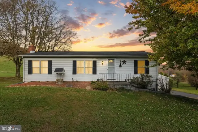 2121 Stauffer Rd, Seven Valleys