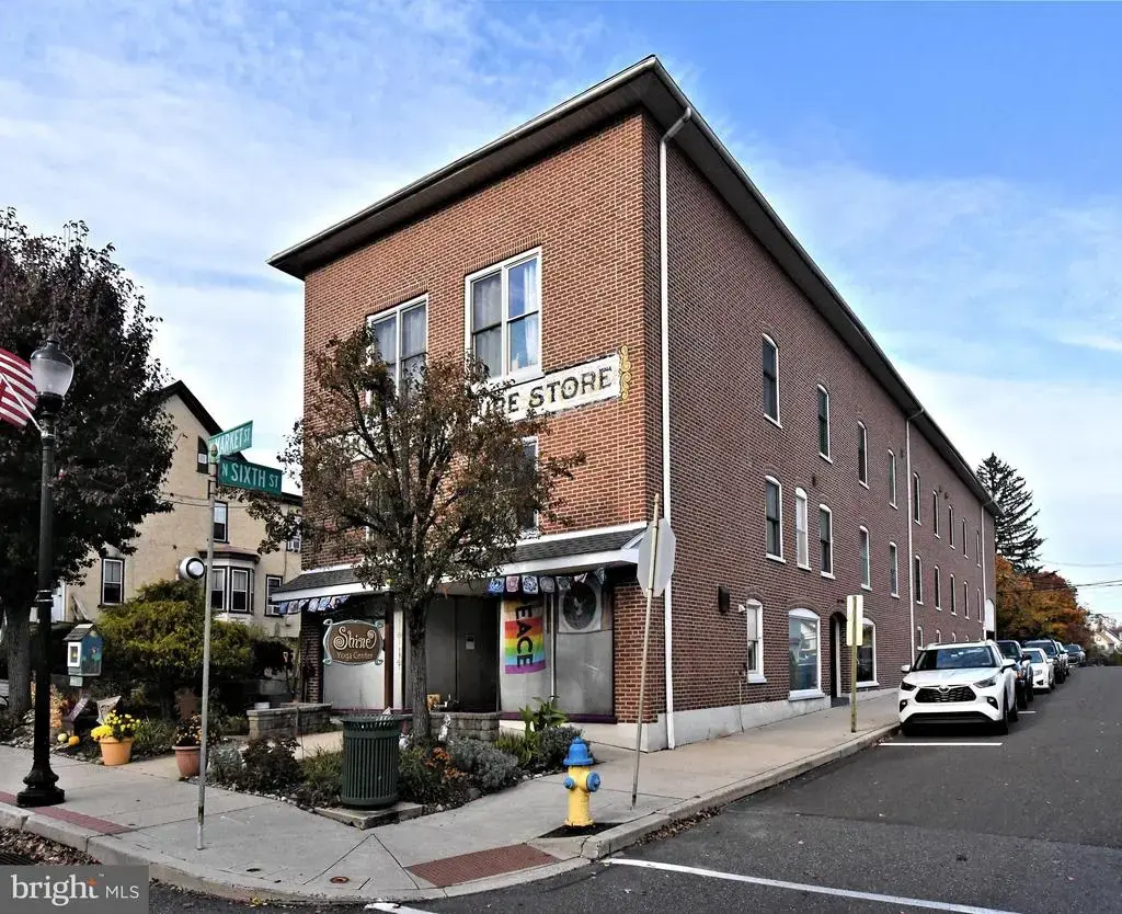 601 W Market St #100, PERKASIE