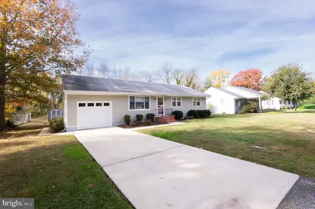 104 Richardson Dr, Cambridge