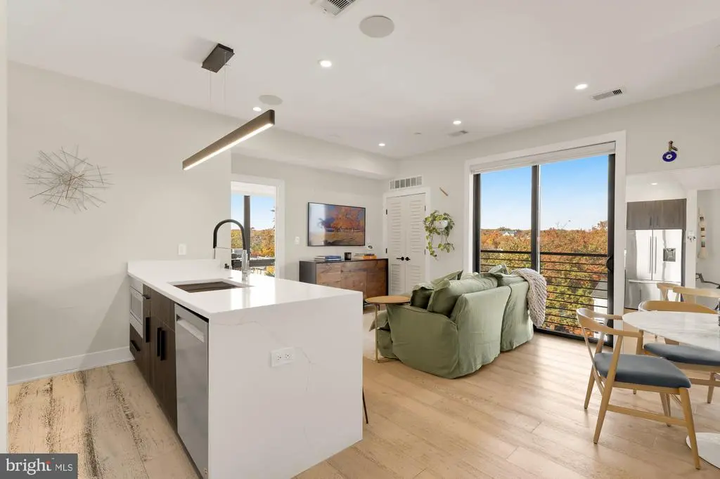 3933 14th St Nw #8, WASHINGTON