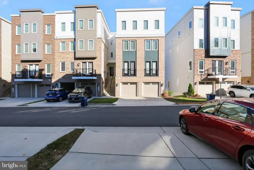 1322 Rail Stop Dr, WOODBRIDGE