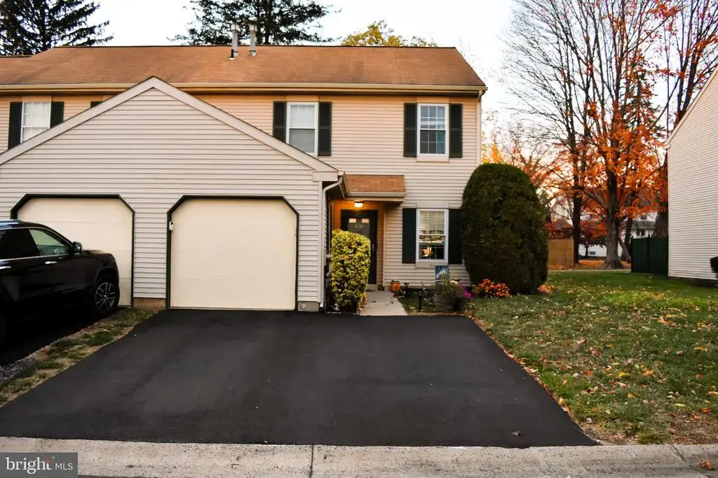 650 Bayberry Ln, YARDLEY