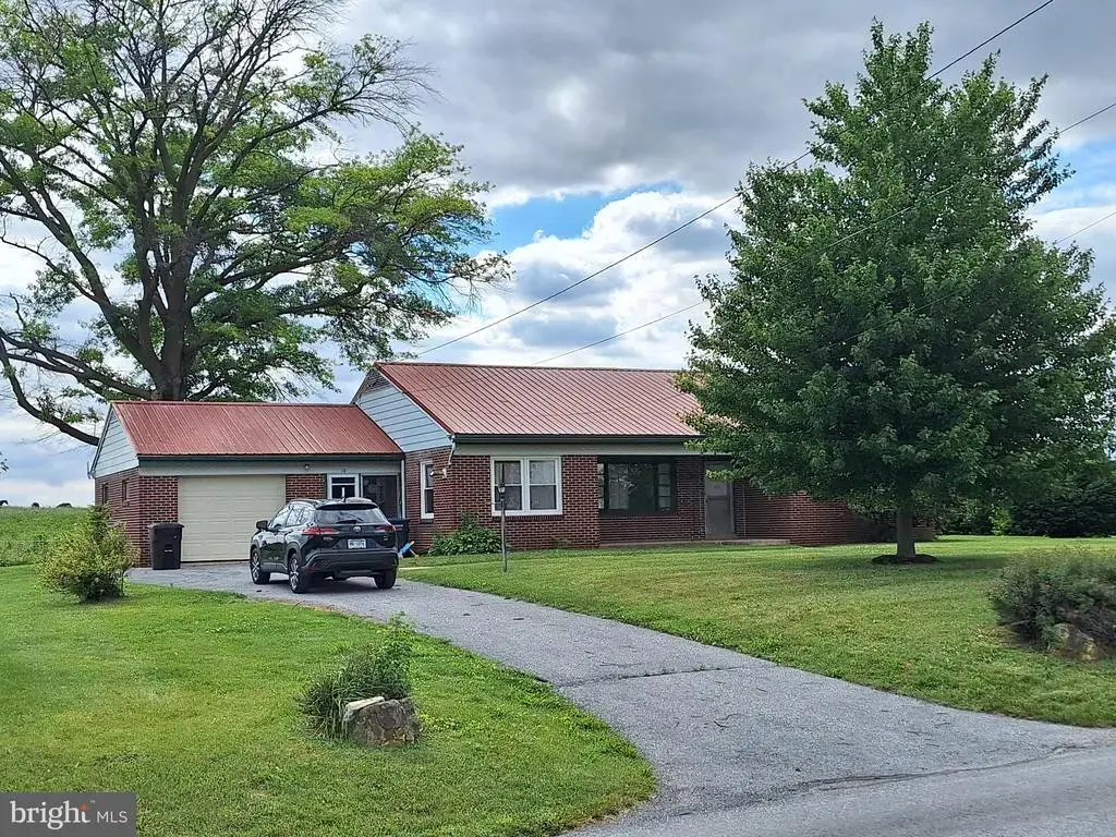 12 S Kinzer Rd, KINZERS