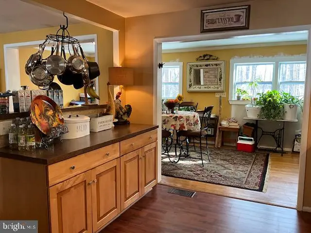 16140 Kenny Rd, Laurel