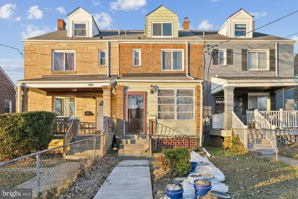 3942 Ames St Ne, Washington