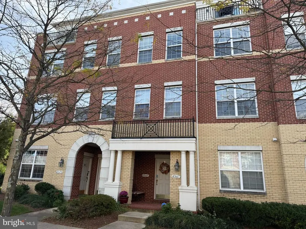 43669 Mcdowell Sq, LEESBURG