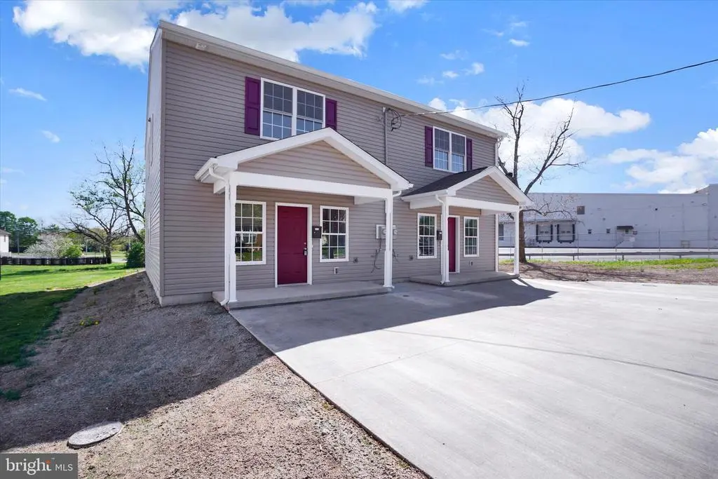 2420 & 2422 Lehman St, LEBANON