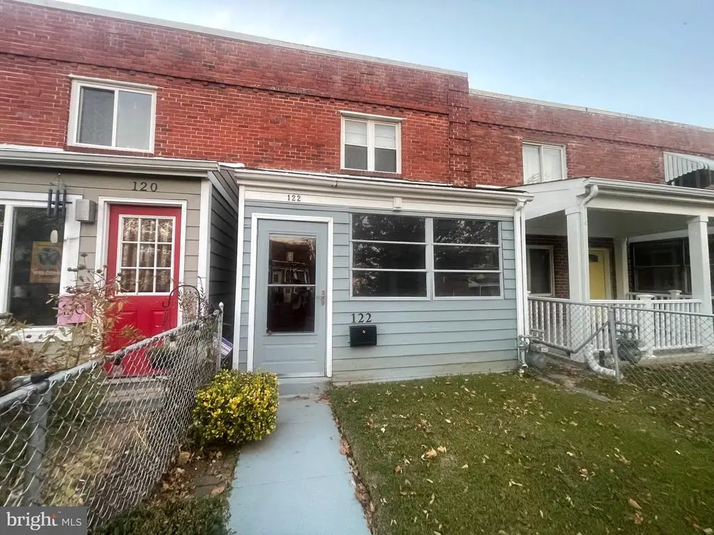 122 33rd St Ne, WASHINGTON