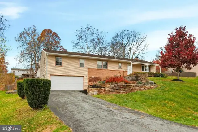 10007 York Dr, Ijamsville