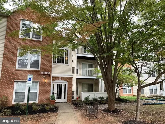 5123 Wagon Shed Cir, Owings Mills