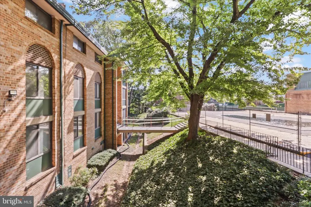 501 N Armistead St #t2, ALEXANDRIA