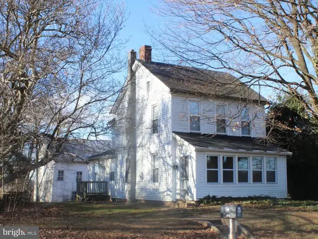 138 Davis Rd, New Park