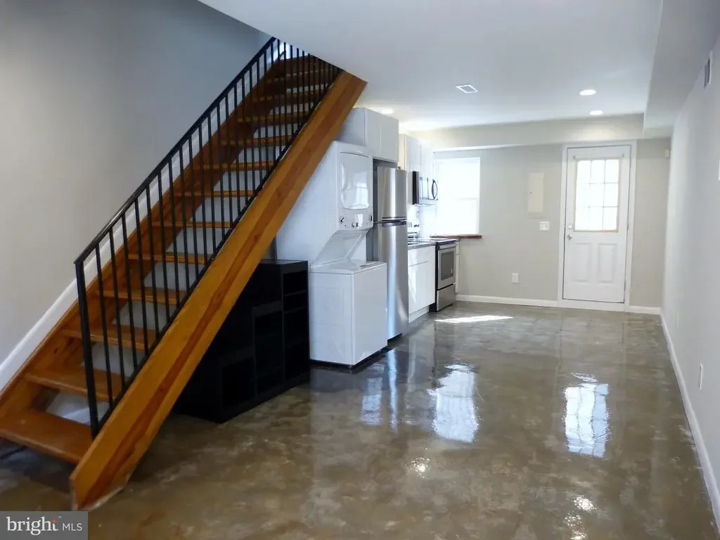 3 E Kaufman Ct, Baltimore