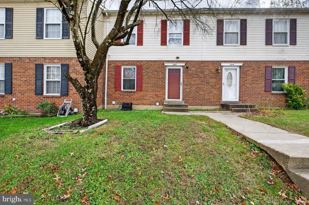 1847 Hawk Ct, Severn