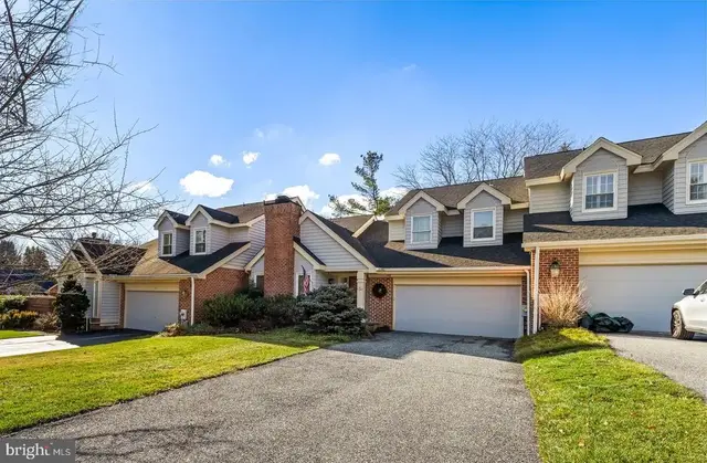 4 Nearfield Rd, Lutherville Timonium