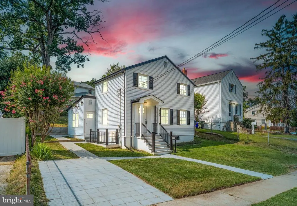 5105 11th St S, ARLINGTON