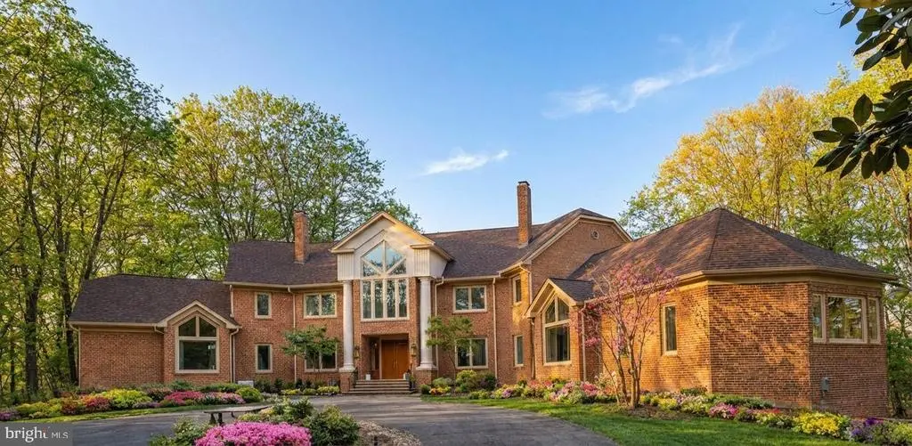 7003 Fawn Trail Ct, BETHESDA