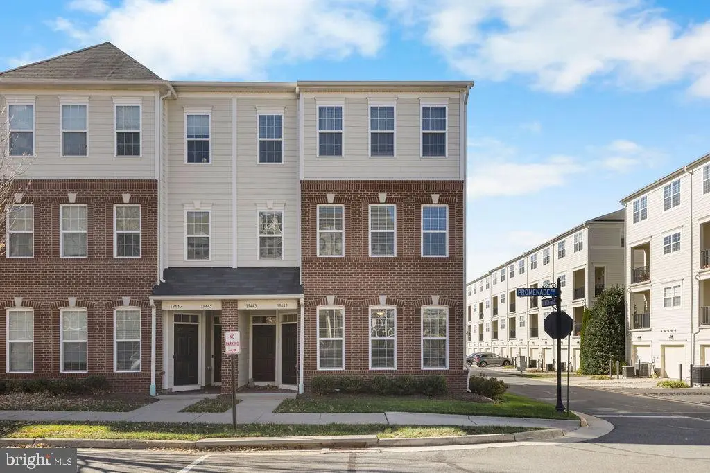 19441 Promenade Dr, LEESBURG