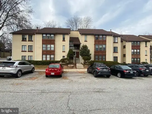 5860 Thunder Hill Rd #b-2, Columbia