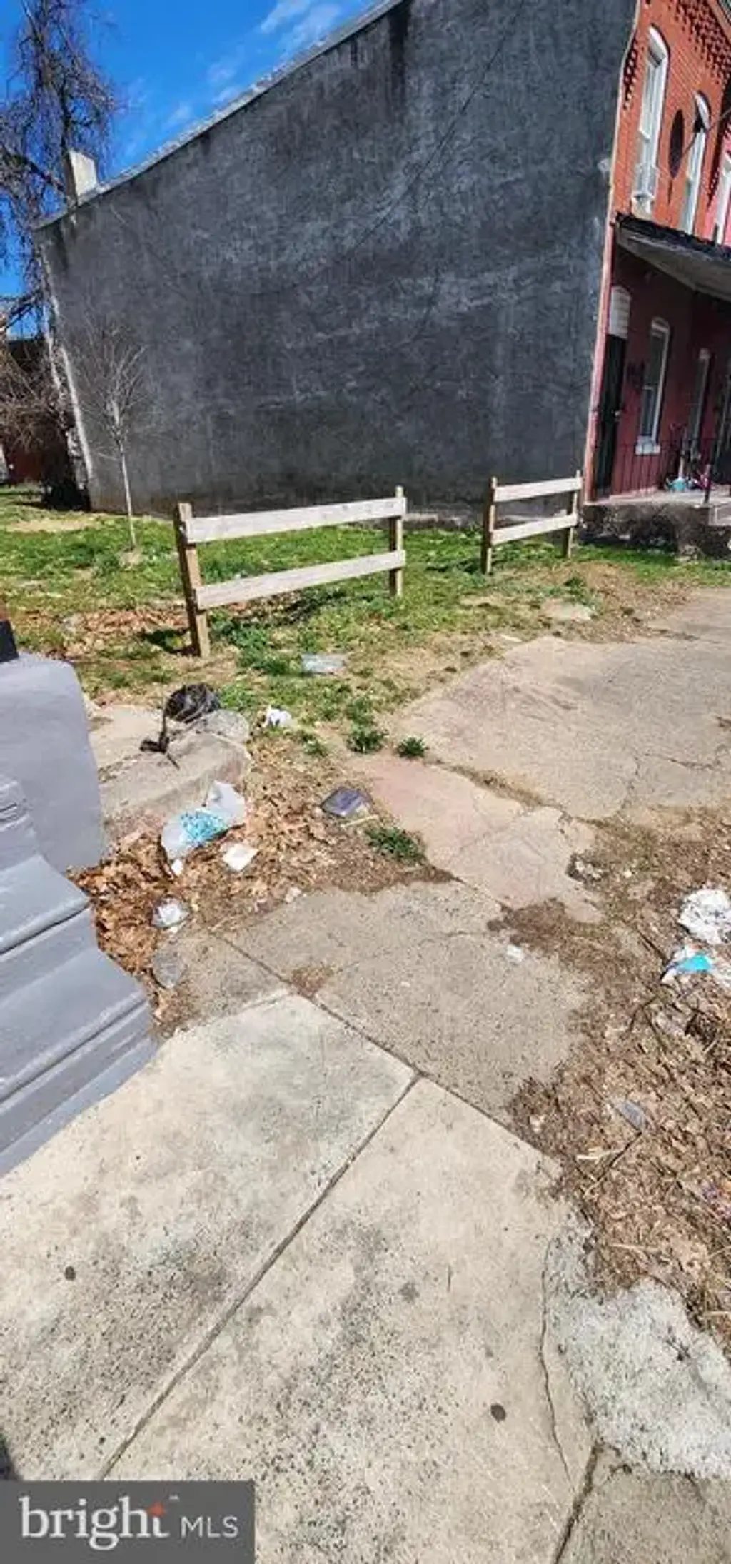 665 E Lippincott St, PHILADELPHIA