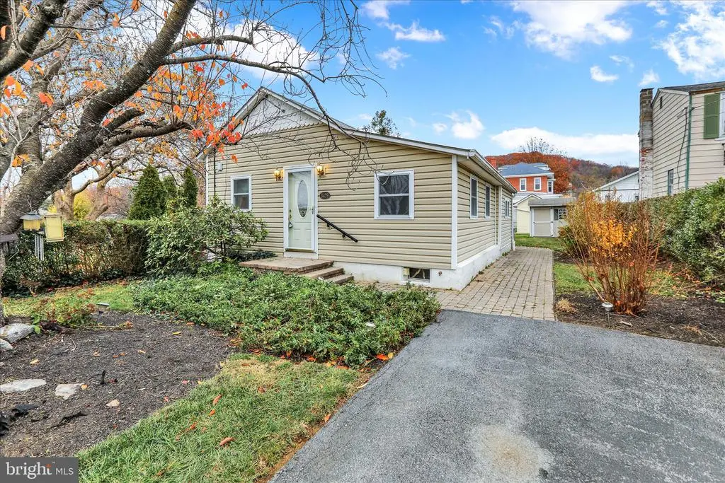 3429 Marion St, Reading