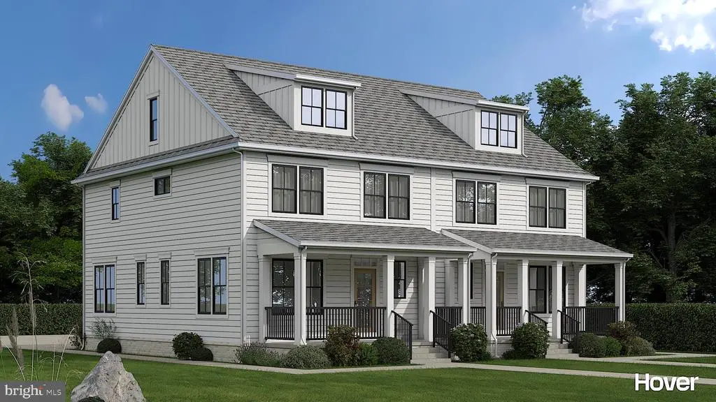 453 E Franklin St #twin, Media