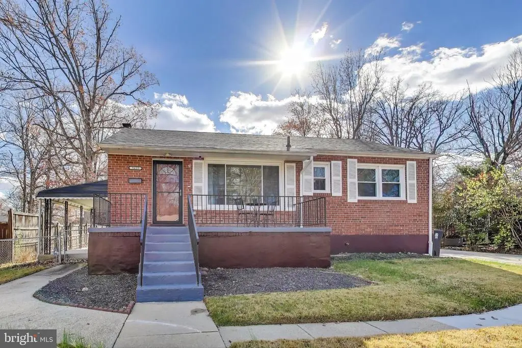 9413 Van Buren St, Lanham