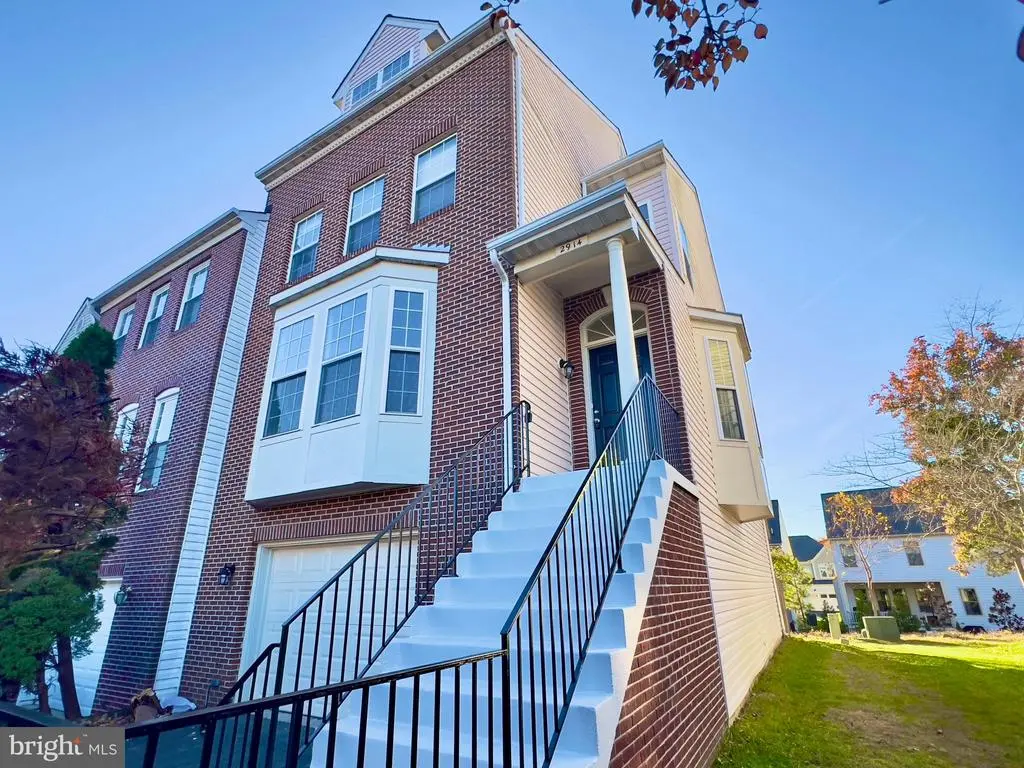 2914 Mainstone Dr, FAIRFAX