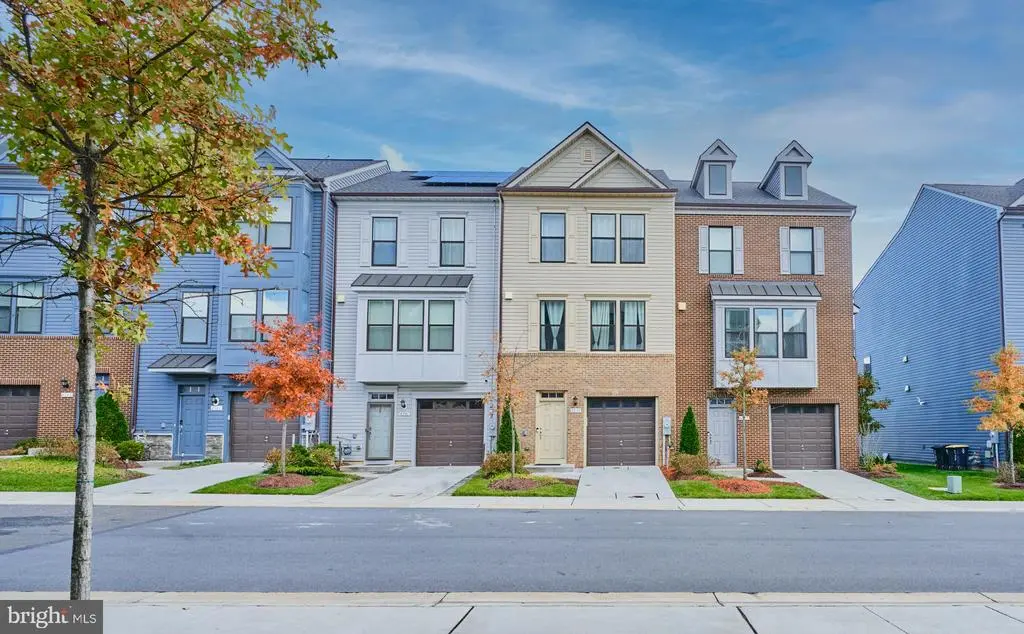 4939 Vista Glen Ln, Lanham