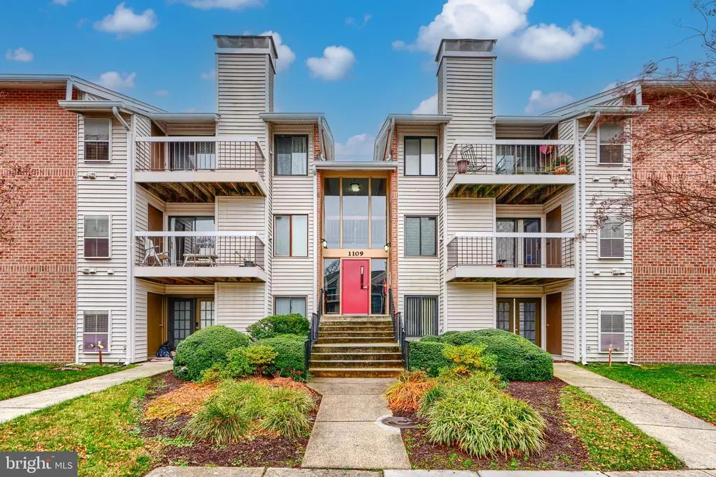 1109 Castle Harbour Way #2d, Glen Burnie