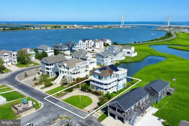 18 S Shore Dr, North Bethany