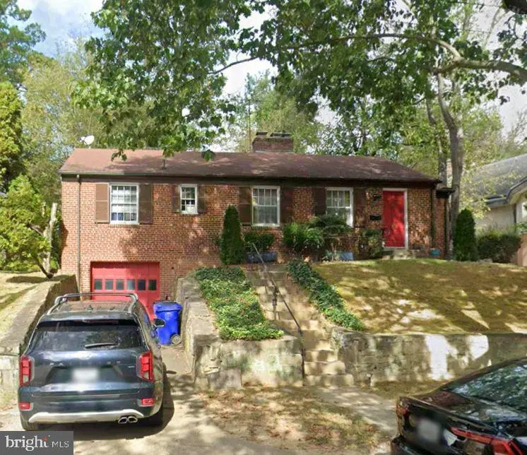 5507 Chesterbrook Rd, Bethesda