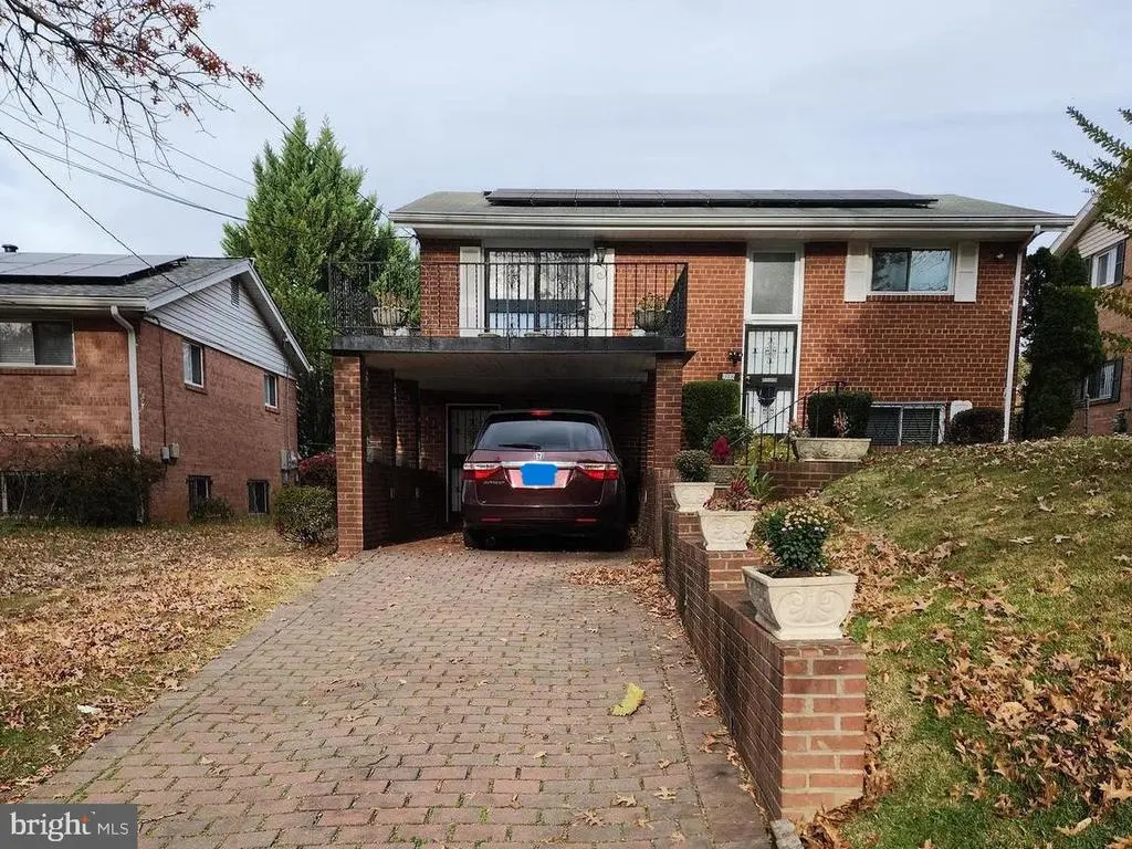 3212 Highwood Dr Se, WASHINGTON