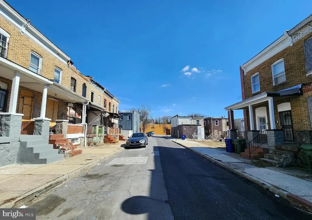 2402 Llewelyn Ave, Baltimore