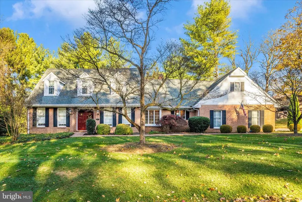 1900 Maplewood Dr, Hagerstown