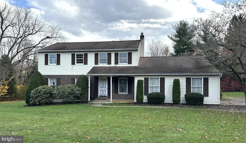 2004 Evergreen Dr, PERKASIE