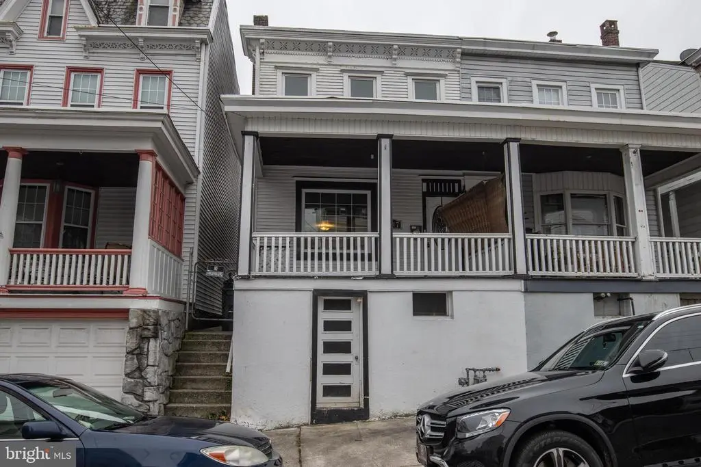 1317 W Norwegian St, POTTSVILLE