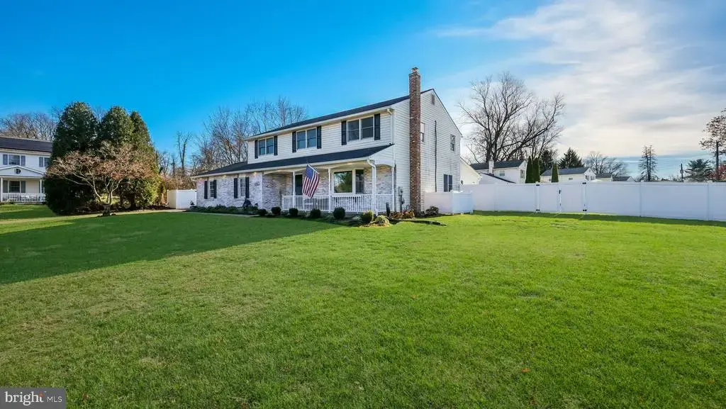1140 Dayton Dr, WARMINSTER