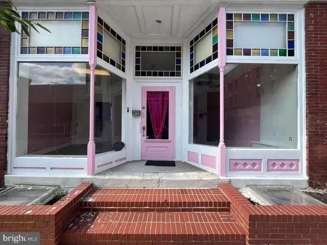 241 W Main St #a, Salisbury