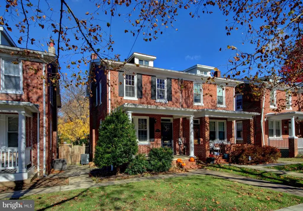 4207 Jenifer St Nw, WASHINGTON