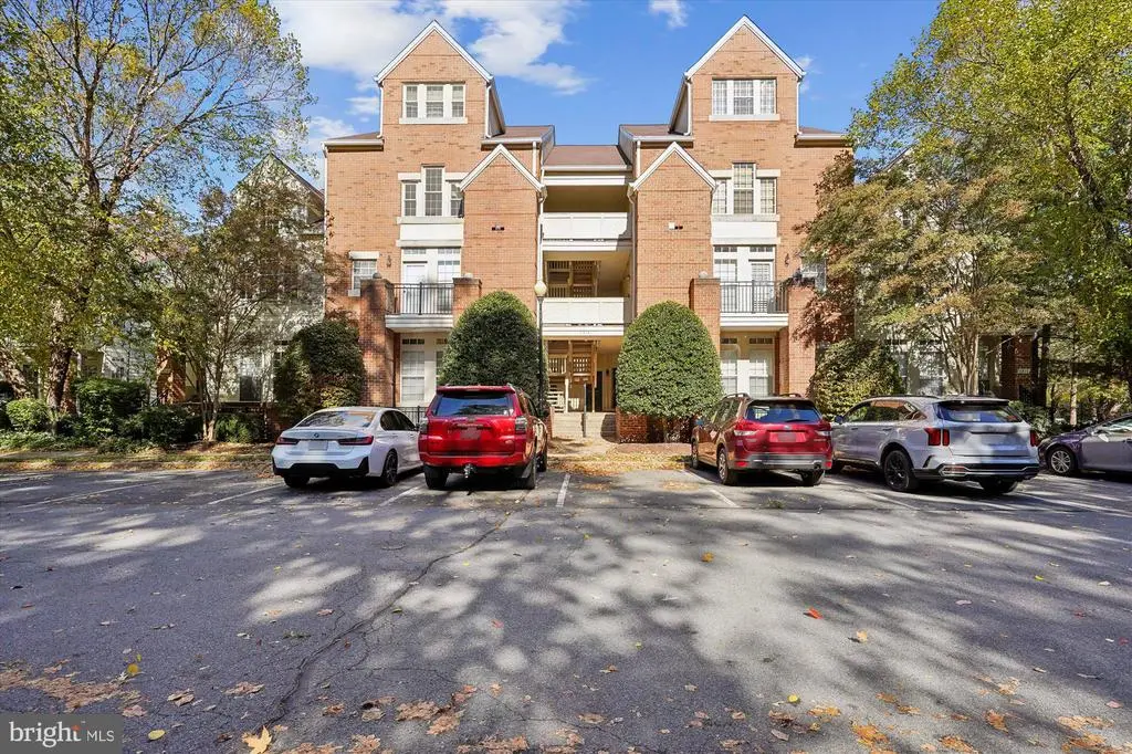 1314 Garden Wall Cir #c, RESTON