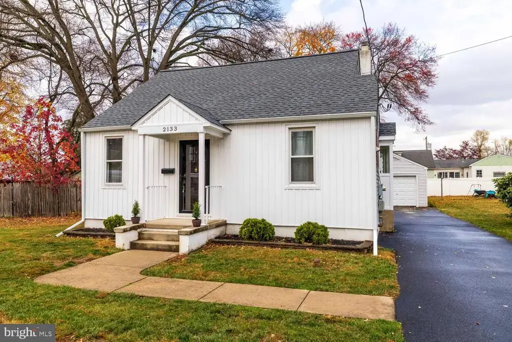 2133 Maple Ave, CROYDON