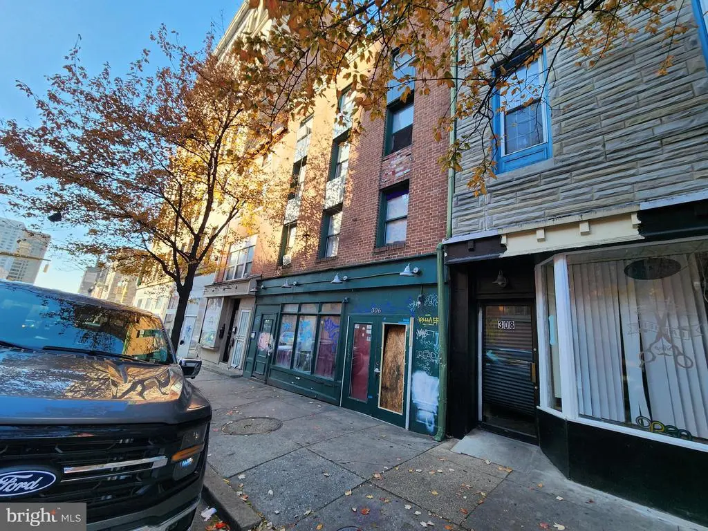 304-306 Park Ave, Baltimore